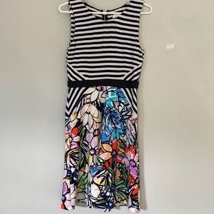 Spence size 4 dress mix prints